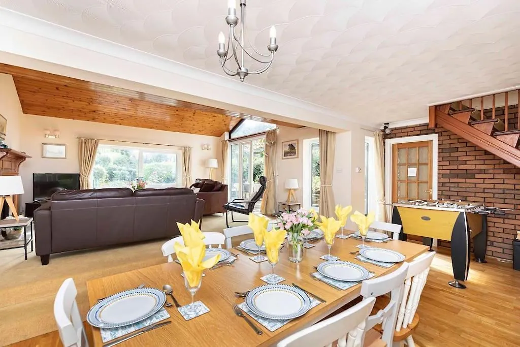 Bournecoast: House In Mudeford With Garden -Hb6277 Villa 0*,  United Kingdom